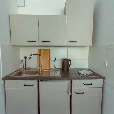 Studio Apartment Mit Parkplatz Oberesslingen Esterno foto