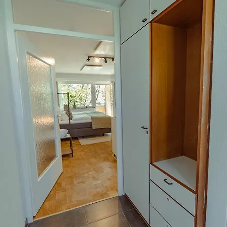 Studio Apartment Mit Parkplatz Oberesslingen Esterno foto